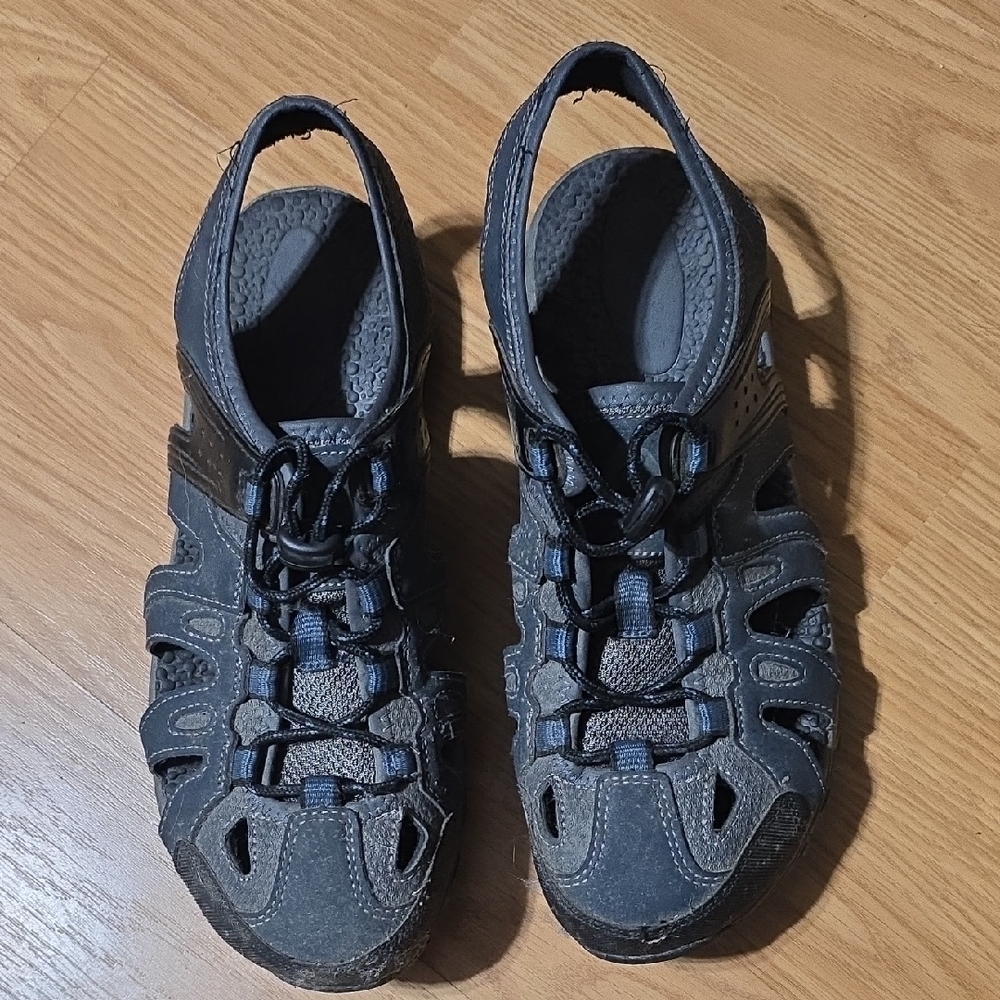Black Outdoor Sandals